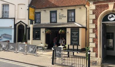 Ye Olde George Inn front facade taken from Castle Street.